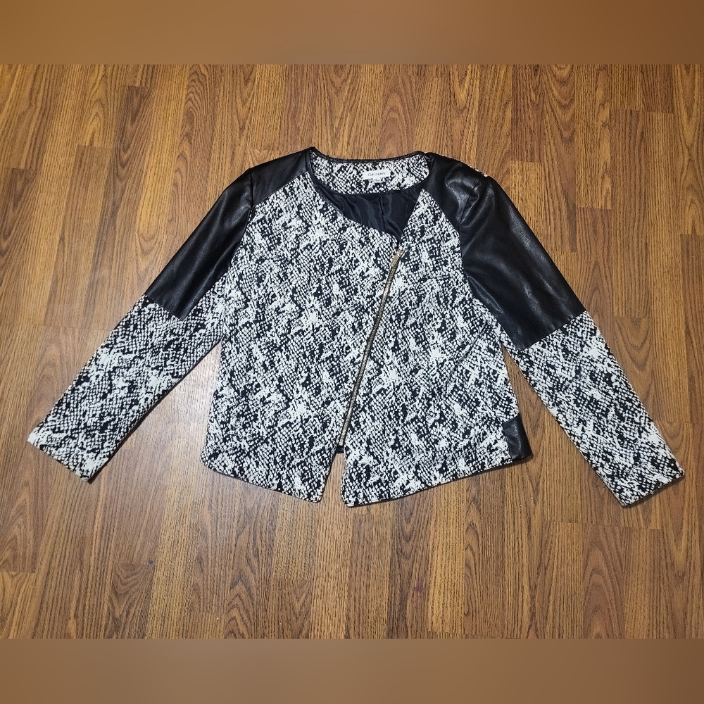 Calvin Klein Women’s XL Snakeskin Print Moto Jacket Faux Leather Cross Zip